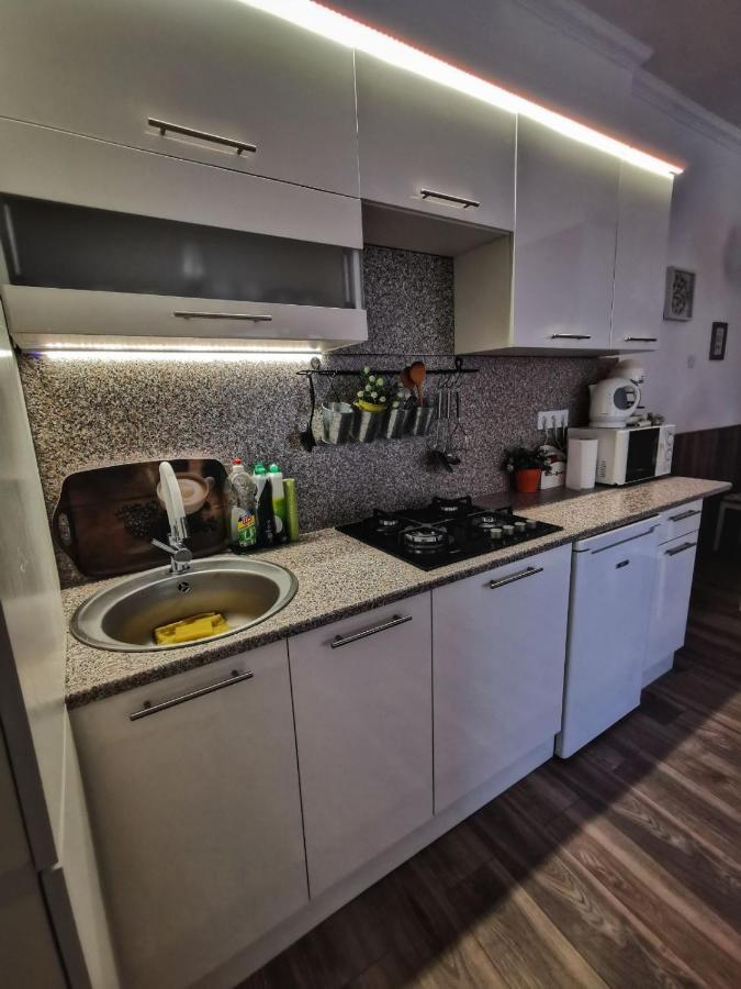 Foglal-Lak Apartman Eger Exteriér fotografie